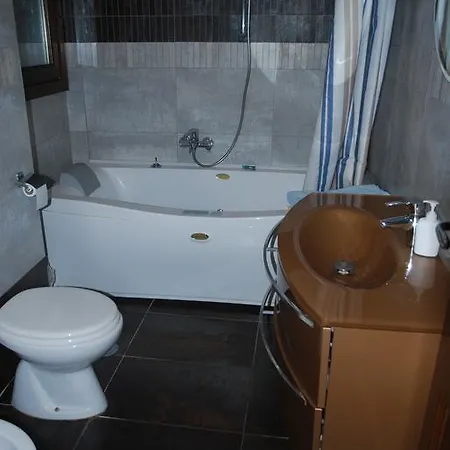 Flavia Apartment *